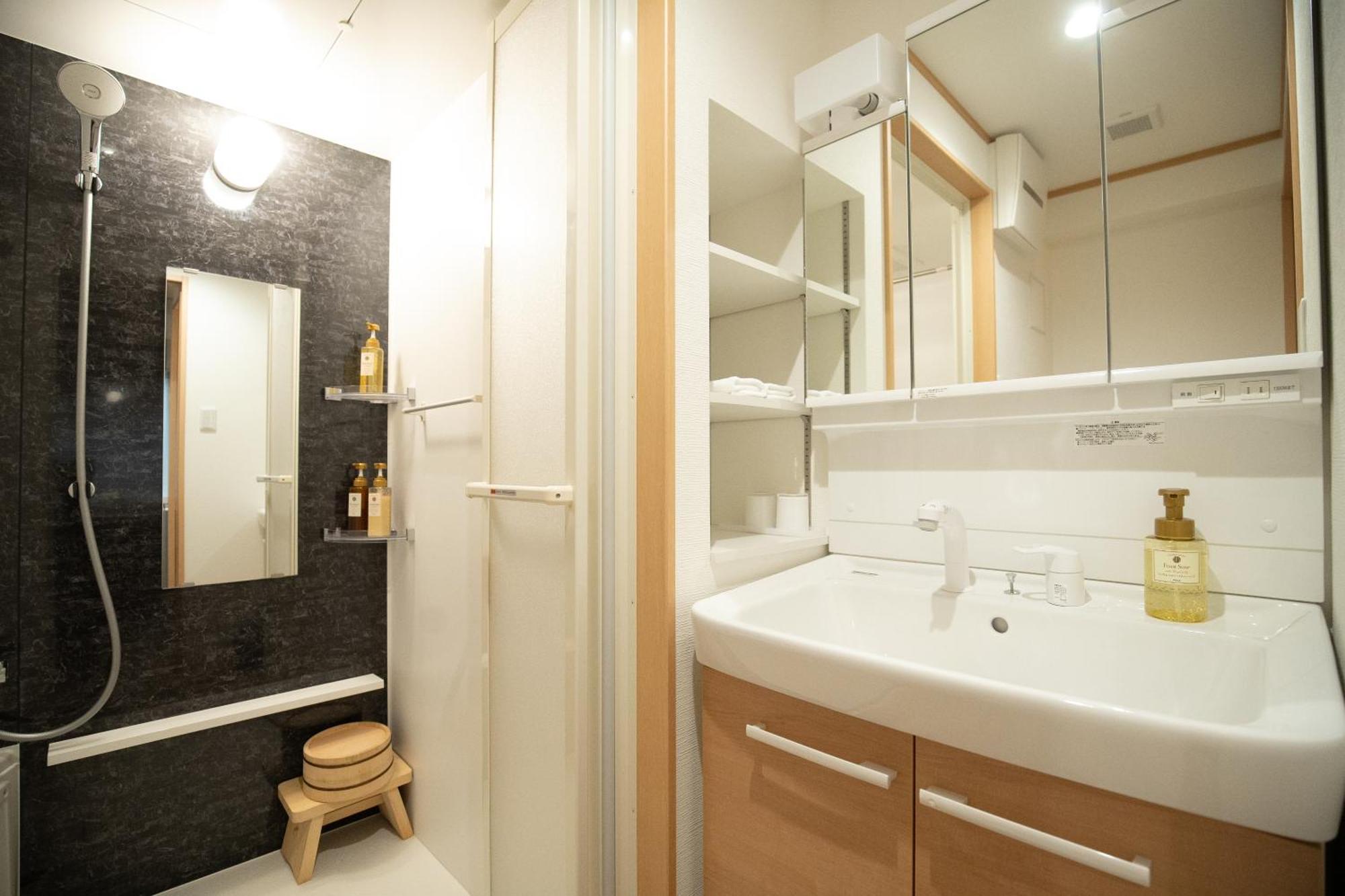 Yushu Futaba Apartment Osaka Exterior photo